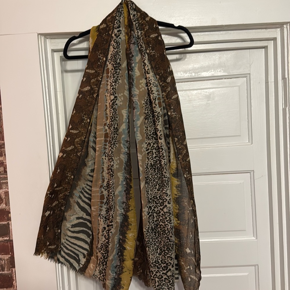 Multicolor scarf
